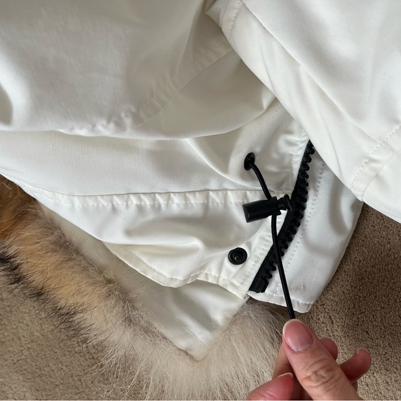 Canada Goose White Puffer Jacket with Fur Hood - Picture 16 of 16
